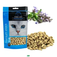 Fine Cat Crunchy Fish skanėstai pagalvėlės su katžolė katėms, žuvis; 80g