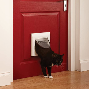 PetSafe Staywell Magnetic 4 Way Classic magnetinės durelės katėms; baltos PetSafe Staywell Magnetic 4 Way Classic magnetinės durelės katėms; baltos